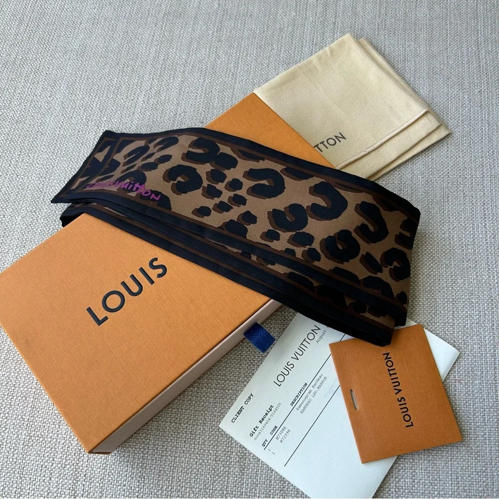 Louis Vuitton 100% Silk Scarf M 72394 Brown Black Leopard Print Bandeau Designer
